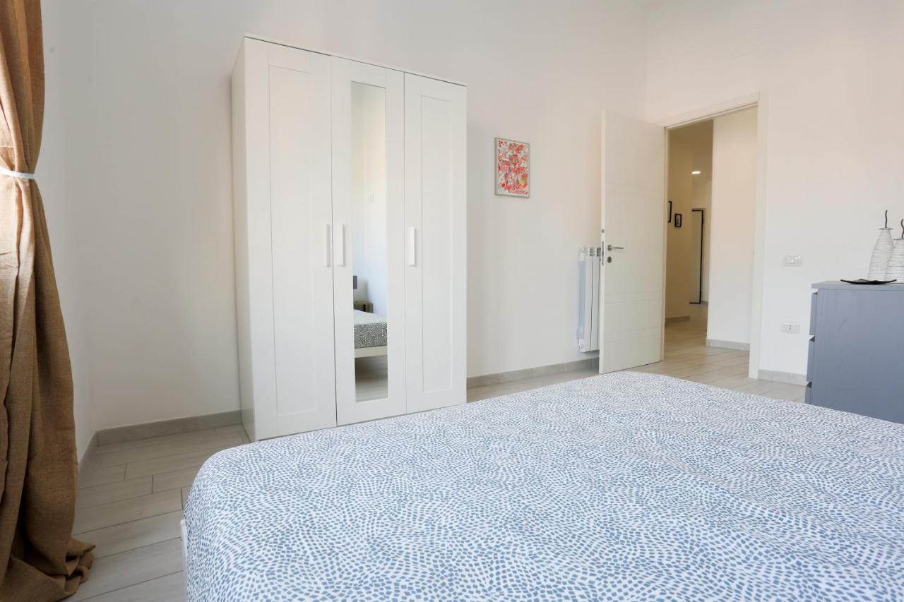 Bright & Central Apartment Near The Station ساليرنو المظهر الخارجي الصورة
